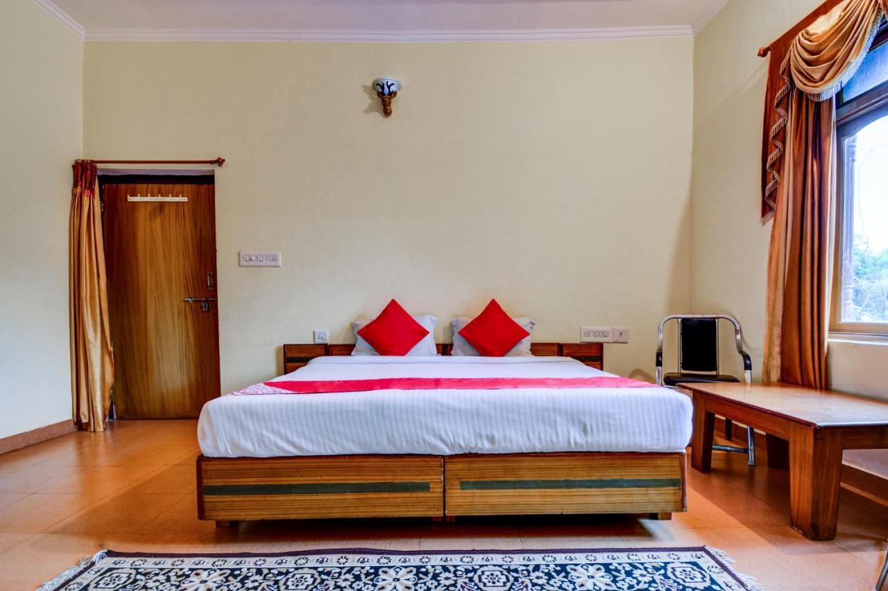 Ranthambhore Vilas Hotel Sawai Madhopur Exterior photo